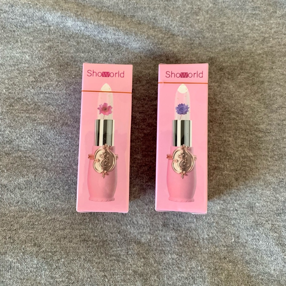 Showorld lip moisturizer